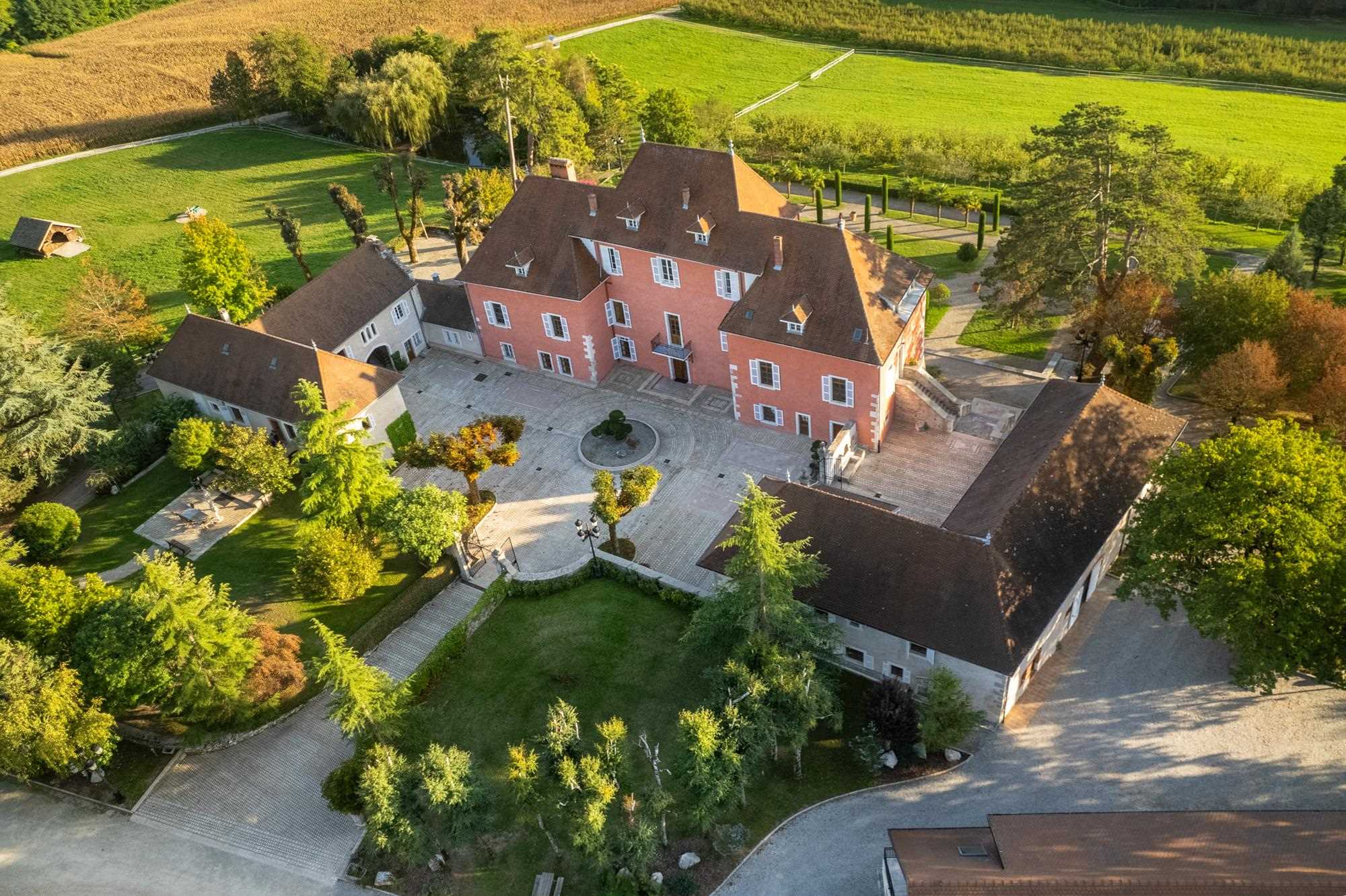 explorez-le-domaine-un-havre-d-l-gance-et-de-s-r-nit